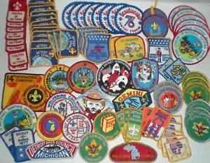 Patch boy scout vintage anni 70 80 (lotto di 82) Michigan Detroit Wolverine BSA MI - Foto 1 di 4