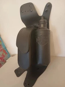 Bolsa protectora de botella de agua de cuero Touring izquierda Harley OEM 93-16 91991-98 - Imagen 1 de 10