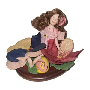 Paradise Galleries Little Flower Fairies Porzellan Figur Fee mystisch - Bild 1 von 8
