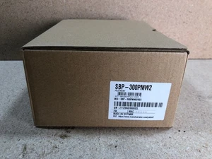 Adaptador de montaje en poste Hanwha Vision SBP-300PMW2 blanco aluminio (MULTI DISPONIBLES) - Imagen 1 de 2