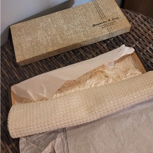 VINTAGE Mid-Cetury MCM Deadstock NIB Gogaware & Long Ivory Woven Fringe Scarf - Picture 1 of 9