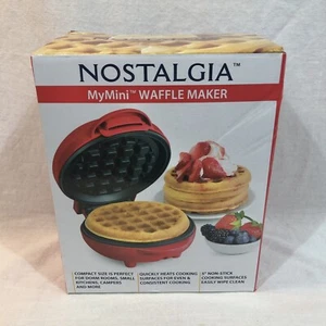 Superficie de cocina Nostalgia My Mini Waffle Maker 5", totalmente nueva sellada de fábrica, roja - Imagen 1 de 6