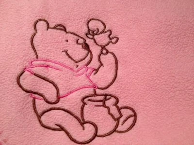 Manta de seguridad polar Winnie Pooh Bear rosa liso marrón niñas bebé maceta de pato Foto 1 de 4