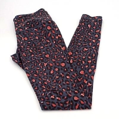 Victoria Secret Womens XS Sport Knockout Cheetah‎ Print Tight Leggings Gray Pink - Image 1 of 4