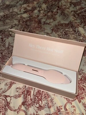 Nori Press 粉色手持蒸发器熨斗 MSRP $120 直发器 — 第 1/3 张图片