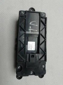 A2218709510 interruttore alzacristalli posteriore destro per MERCEDES CLASE S - Imagen 1 de 6