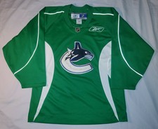 canucks practice jersey