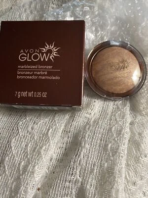 Avon Glow ~ Marbleized Bronzer ~ Glam Glow  ~ - Image 1 of 3