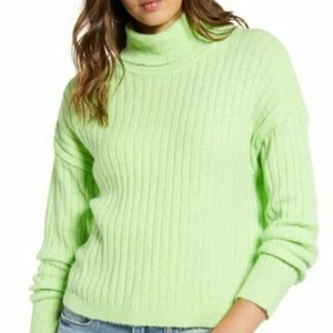 NWT Love By Design Turtle Neck Ribbed Pullover Sweater Neon Green Women's Medium - Picture 1 of 8