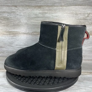 Botas de gamuza negras de invierno UGG clásicas mini cremallera para hombre talla 11 - Imagen 1 de 10