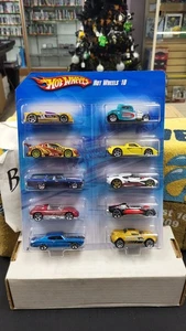 NIB 2010 10 PACK GIFT SET HOT WHEELS 1/64 PORSCHE 3 WINDOW CHEVELLE BUICK GSX - Bild 1 von 6