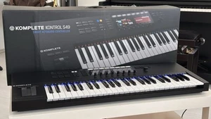 Native Instruments Komplete Kontrol S49 MK2 - Top Zustand! Wie Neu! - Bild 1 von 11