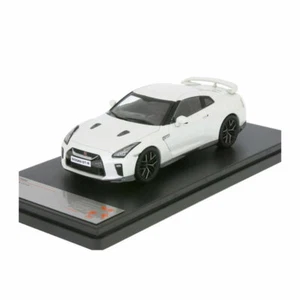 Premium-X 1/43  PRXD584  Nissan GT-R  metallic-weiss 2017 - Picture 1 of 3