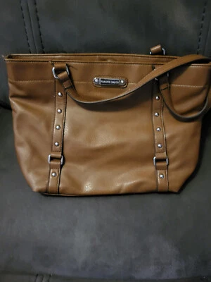 Cartera de mano Franco Sarto marrón para mujer (100 % PVC) Foto 1 de 3