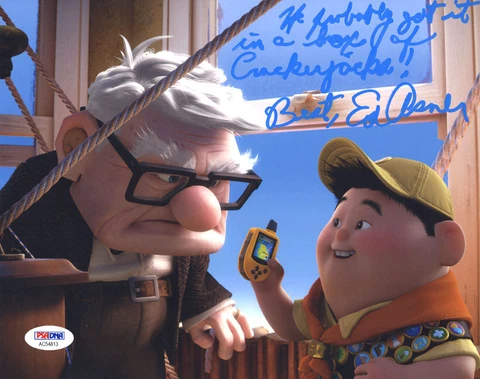 (SSG) ED ASNER Signed 10X8 Color Disney - Pixar "Up" Photo - PSA/DNA COA Cover