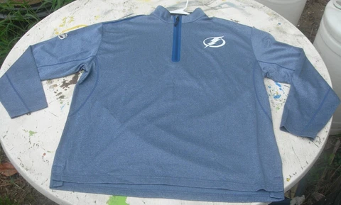 FANATICS & NHL SIZE 2XL MENS TAMPA BAY LIGHTNING 1/2 ZIPPER  PULLOVER SWEATER Cover