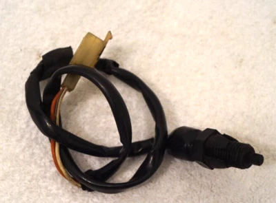 Interruptor de parada de resorte de luz de freno trasero 96 Suzuki DR350 SE OEM 37740-14D00 Foto 1 de 4