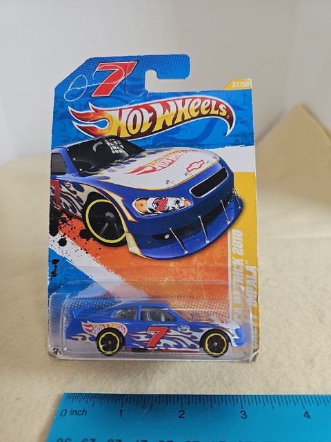 Lote de 8 carros de corrida Hot Wheels 1990-2000 em estado 1/64 muito bom a  EX