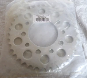 Race Driven Steel OEM Replacement Sprocket RDR-300-38, 38 Teeth For Honda VT600C - Foto 1 di 2