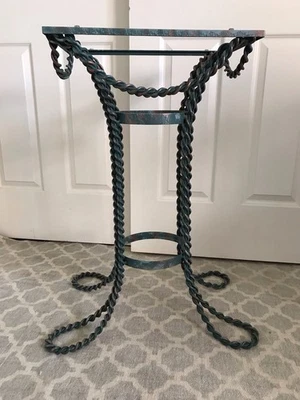 Vintage Solid Iron Metal Rope Table ~ Plant Stand ~ No Glass Top ~ Nautical - Image 1 of 4