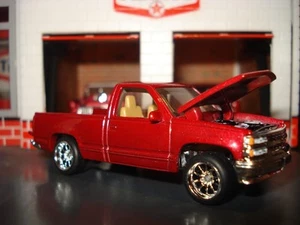 Chevrolet C 1500 1995 edición personalizada 1/64 MB ruedas personalizadas rojo oscuro ¡cool pickup! - Imagen 1 de 4