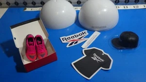 Zuru Reebok Mini Marken Tennisschuhe Sneaker Sticker Mütze Realistisch Pink 1 15/16 - Bild 1 von 5