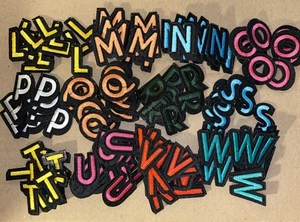 Bügelbuchstaben Aufnäher Konvolut 150+ Stück - Bild 1 von 15