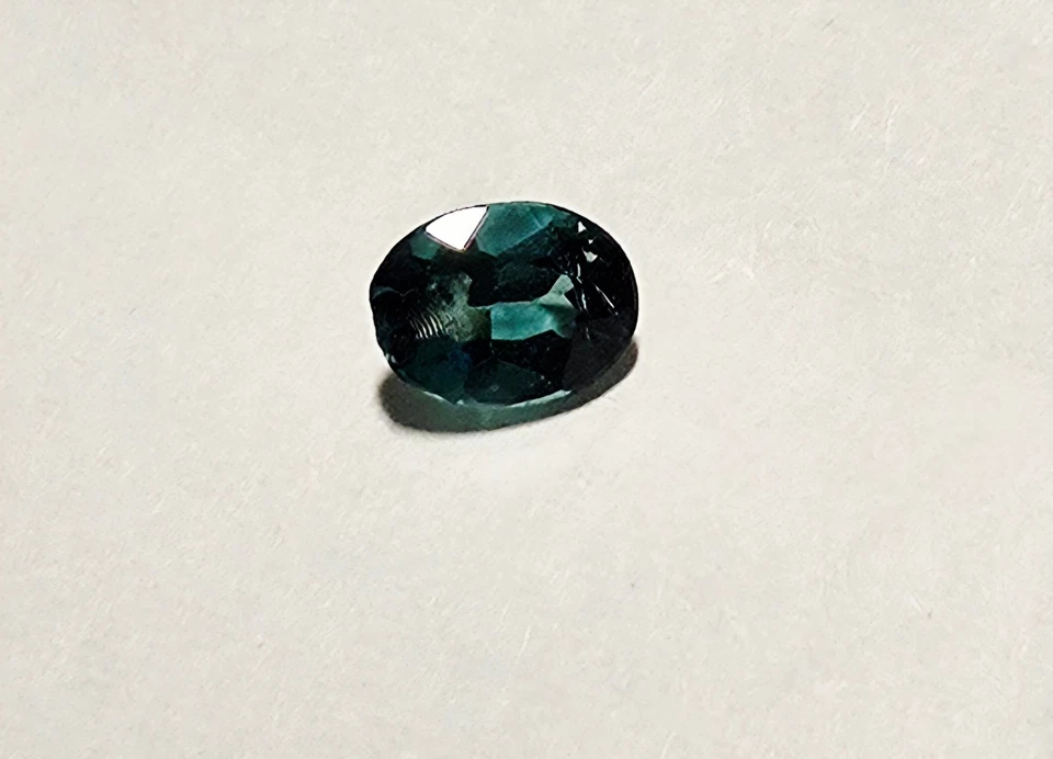 Turmalin, 0,62 ct 6,5 x 5  mm oval, schöne Farbe und Qualität - Bild 1 von 1