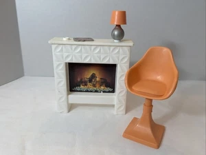 Barbie DreamHouse 2018 Ersatzkamin, Schreibtischstuhl, iPad & Lampe - Bild 1 von 5