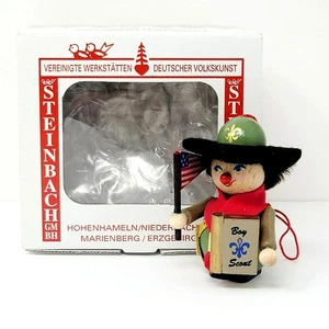 Vintage Steinbach Holz Weihnachtsschmuck Pfadfinder Handbuch und Flagge Box & Etikett Neu aus altem Lagerbestand - Bild 1 von 10