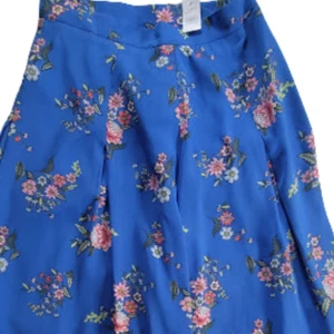 LOFT Women’s Blue Floral Pleated Midi Skirt Size 8 – Style #29060283 – MPN 3350 - Picture 1 of 12