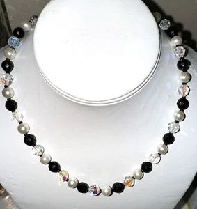 Vintage Strand of BLACK WHITE CRYSTAL BEADS 16" CHOKER NECKLACE - Picture 1 of 2