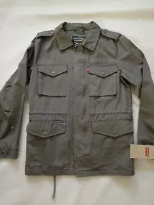 NEW LEVI'S LM9MC766 CHA MEN'S SMALL 4-POCKET LOGO-PRINT FIELD JACKET GRAY NWT - Picture 1 of 8