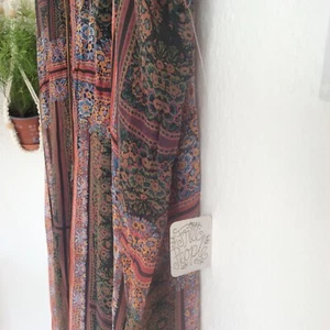 Free People New Romantics Beautiful, Boho Luxury Kaftan. Bright Floral design M - Picture 1 of 8
