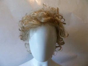 PAULA YOUNG A1074 BLONDE CURLY FIBER HAIR WIG SIZE AVERAGE - Picture 1 of 2