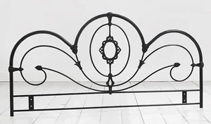 Metal Double 135cm headboard in Black. - Picture 1 of 1
