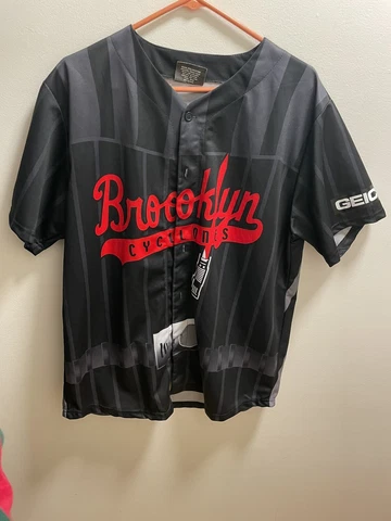 Brooklyn Cyclones Men’s Geico Sponser Black Jersey Size XL Button Up Cover