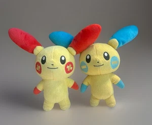 2015 Plusle & Minun 10 Inch Plush Stuffed Toy TOMY Nintendo Pokémon Center - Picture 1 of 9