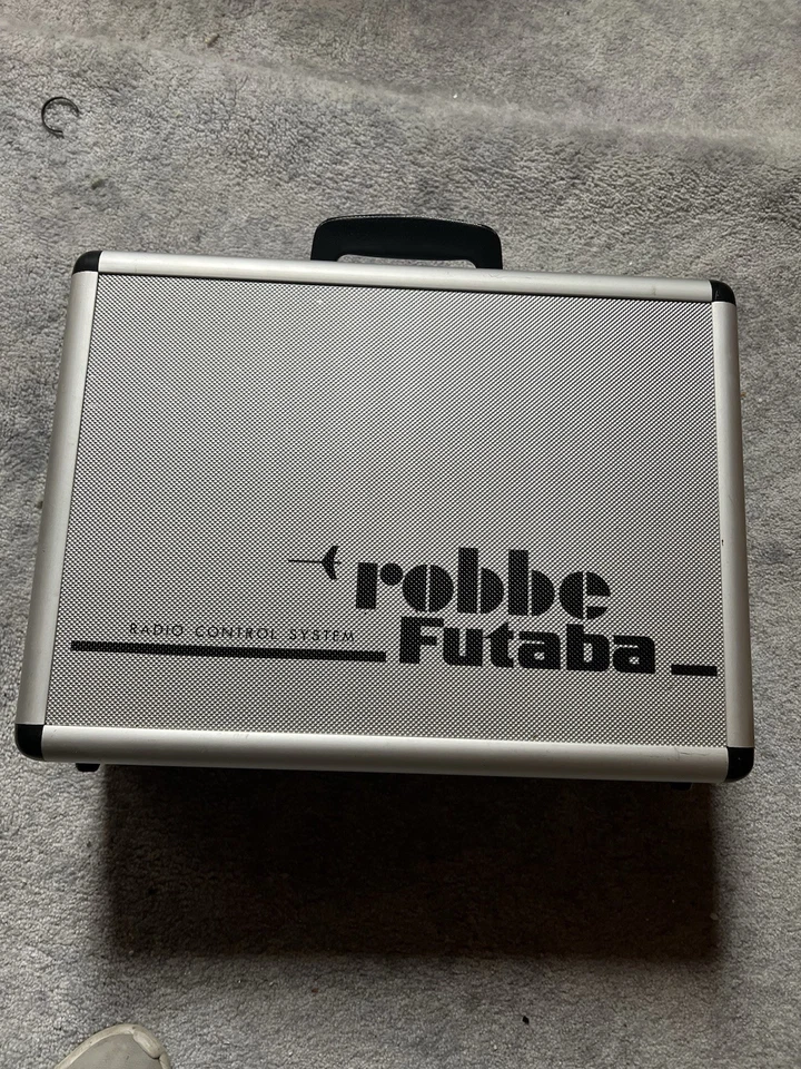 Robbe Futaba FC 28 Fernsteuerung Fernbedienung RC Hubschrauber Heli Helicopter - Bild 1 von 4