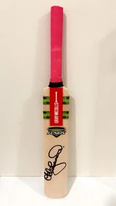🔥SIGNED ANDREW SYMONDS Mini Cricket Bat- A Tribute to A Cricketing Icon🔥🏏 - Picture 1 of 4