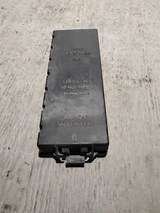 Ford Ranger 1993-1994 bahía de motor caja de relés de fusibles tapa de cubierta F37B-14A003-AC - Imagen 1 de 2