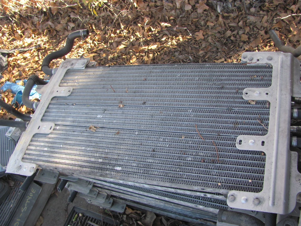 2000 2001 2002 LINCOLN LS V8 3.9 TRANSMISSION COOLING RADIATOR - Image 1 of 1