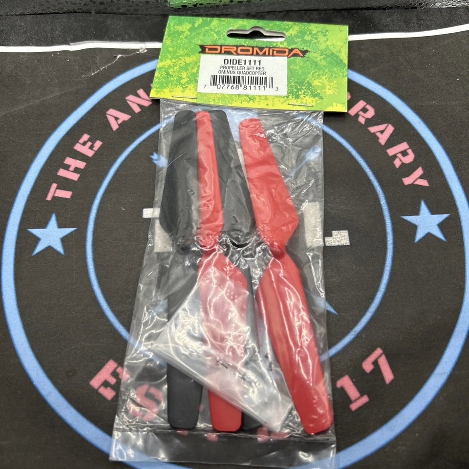 Dromida. DIDE1111 Propeller Set Red. Omnius Quadcopter - Image 1 of 1