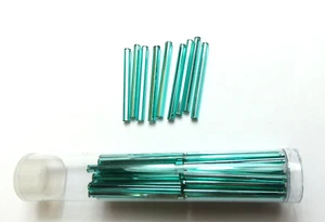 48 Stck. ~ SEAFOAM GRÜN S/L ~ 25 mm LANG HORN ~ GLASPERLEN KONVOLUT - Bild 1 von 1