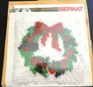 Bernat Latch Hook Kit Christmas Wreath Sealed 12x12 Vintage 1970s - Picture 1 of 6