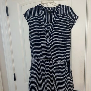 Banana Republic Navy Stripe V-Neck Patio Midi Dress with pockets size 12 - Picture 1 of 8