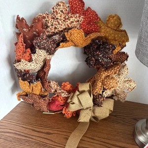 Vintage Autumn Wreath Fabric Leaves - Picture 1 of 7
