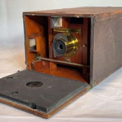 Antigua cámara de caja/placa Rochester Optical Co. “Premier” Foto 1 de 4