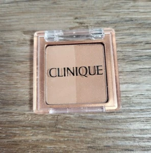 Clinique Almost Bronzer SPF 15 01 Light Medium NEW .06 OZ - Picture 1 of 2