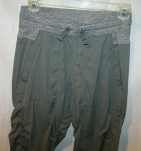 IVIVVA BY LULULEMON GIRL'S "LIVE TO MOVE" DANCE STUDIO CROP PANTS SIZE 12 GRAY - Picture 1 of 5